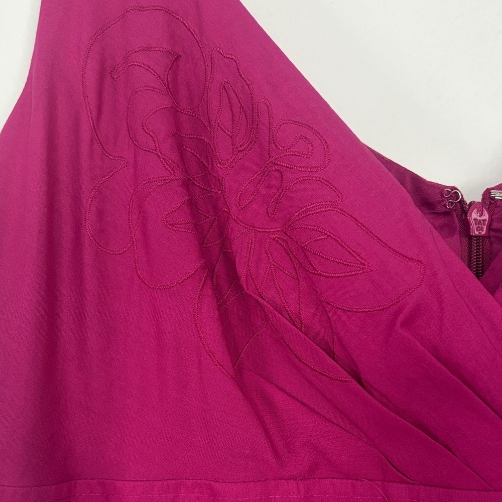 Jones Wear Sleeveless Fuchsia Midi Dress - Picture 3 of 10